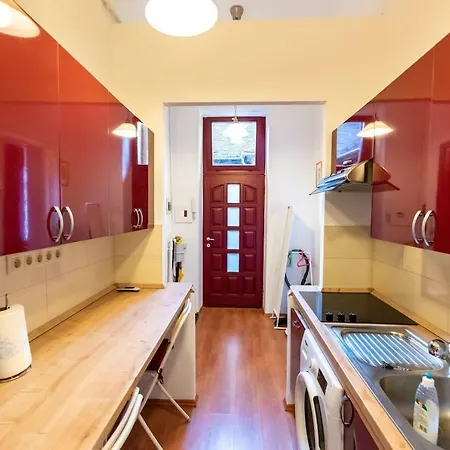 K5 - The Happy In The Nightlife Zone Apartment Budapest